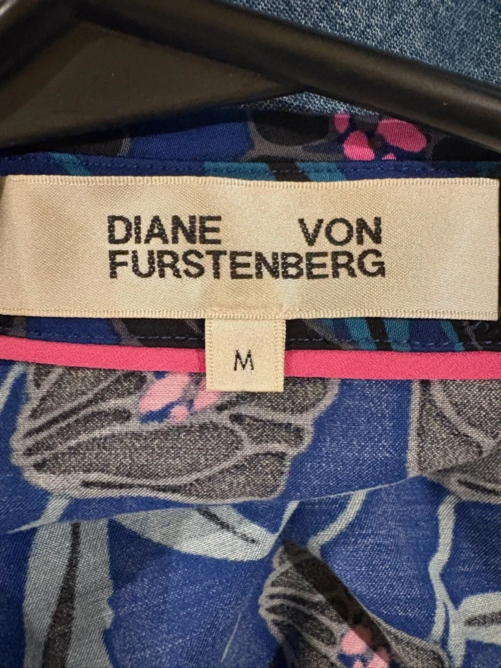 Diane von Furstenberg Alona blouse button down shirt sz M floral blue